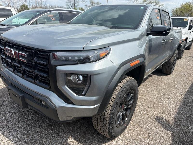 GMC Canyon Elevation Crew Cab 4WD 2025