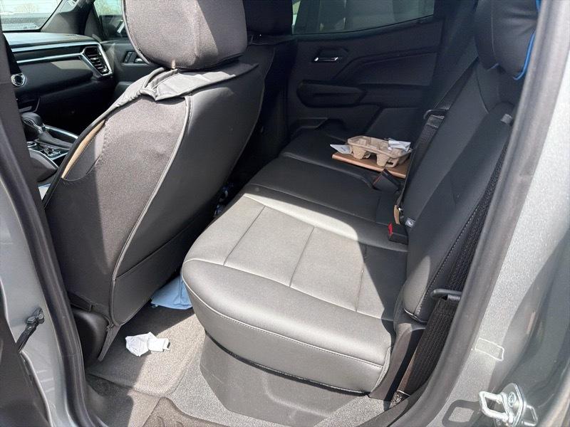 GMC Canyon Elevation Crew Cab 4WD 2025