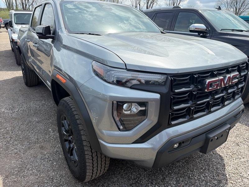 GMC Canyon Elevation Crew Cab 4WD 2025