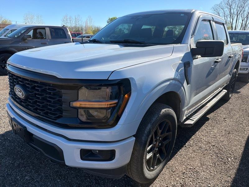 Ford F-150 STX SuperCrew 4WD 2025