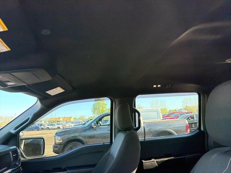 Ford F-150 STX SuperCrew 4WD 2025