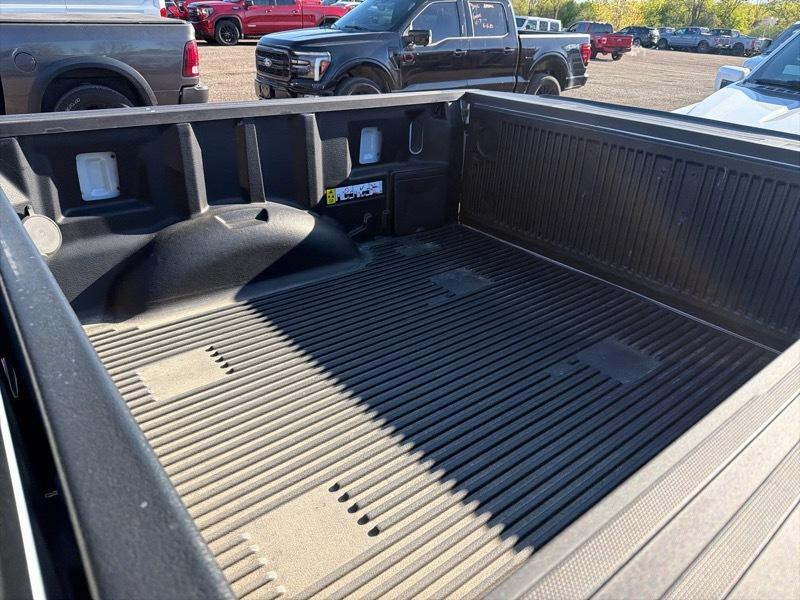 Ford F-150 STX SuperCrew 4WD 2025