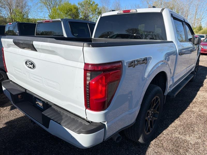 Ford F-150 STX SuperCrew 4WD 2025