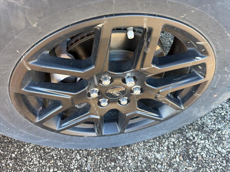 Ford F-150 STX SuperCrew 4WD 2025