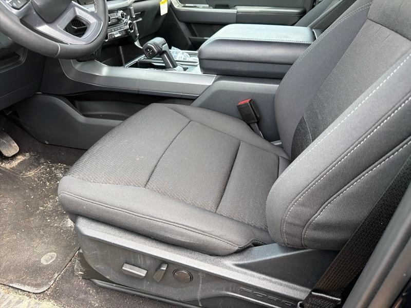Ford F-150  2025
