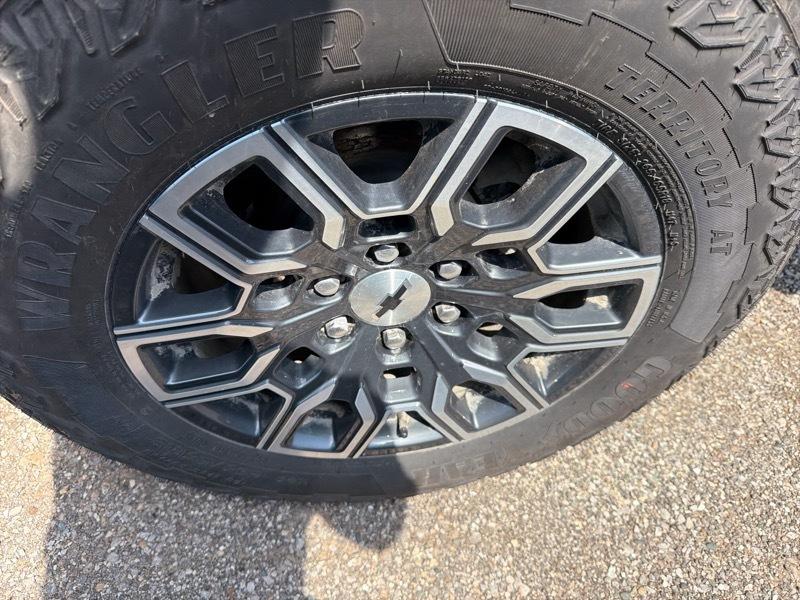 Chevrolet Colorado Z71 Crew Cab 4WD 2024