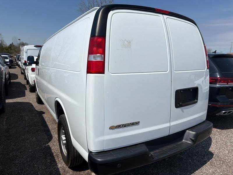 Chevrolet Express 3500 Cargo Extended 2024