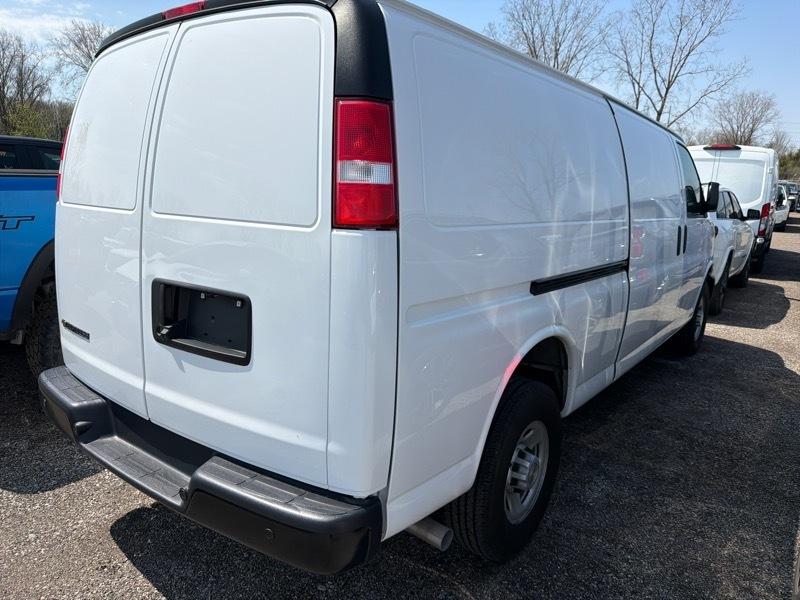 Chevrolet Express 3500 Cargo Extended 2024