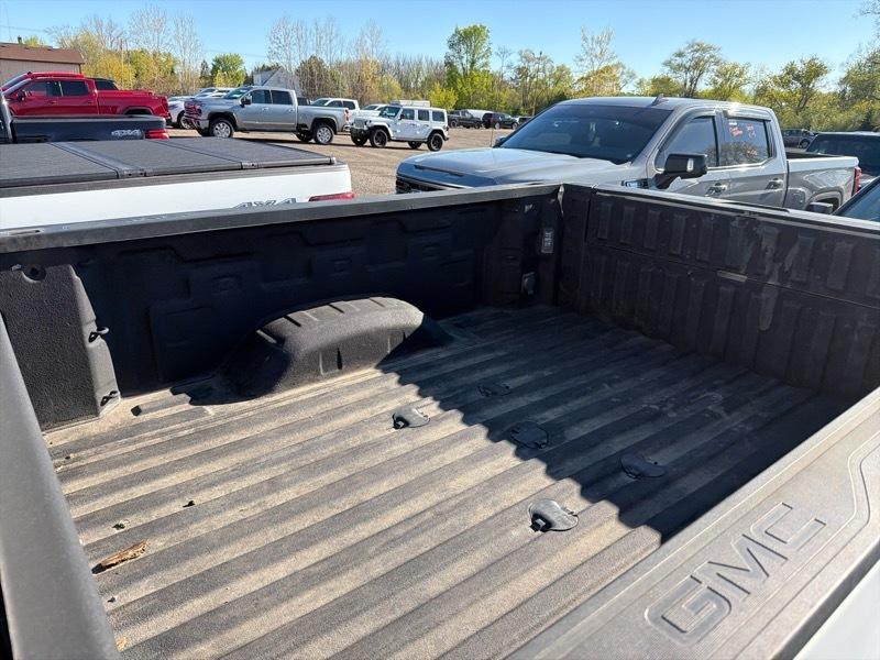 GMC Sierra 2500HD AT4 Crew Cab 4WD 2023