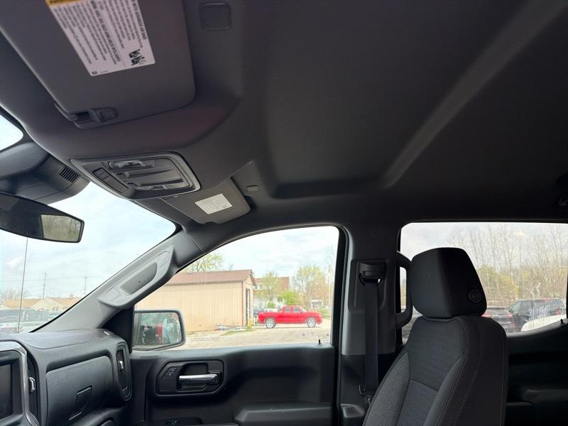 GMC Sierra 1500 Pro Crew Cab Short Box 4WD 2024