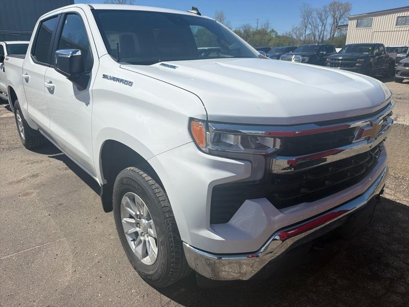 Chevrolet Silverado 1500 LT Crew Cab 4WD 2023