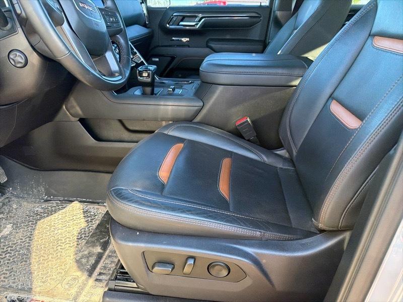GMC Sierra 1500 AT4 Crew Cab 4WD 2024