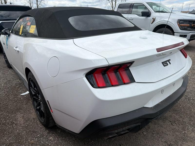 Ford Mustang  2024