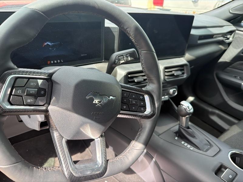 Ford Mustang  2024