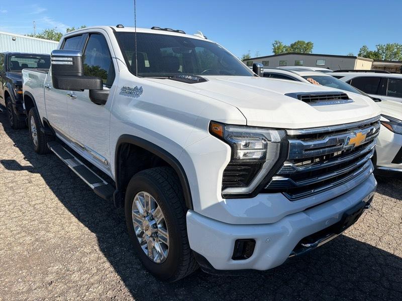 Chevrolet Silverado 2500HD High Country Crew Cab Short Box 4WD 2024