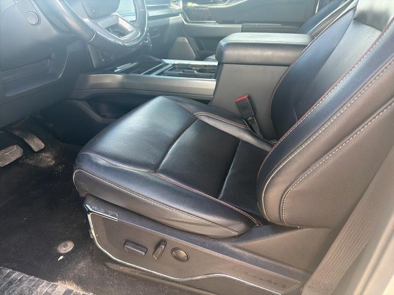 Ford F-250 SD Lariat Crew Cab 4WD 2023