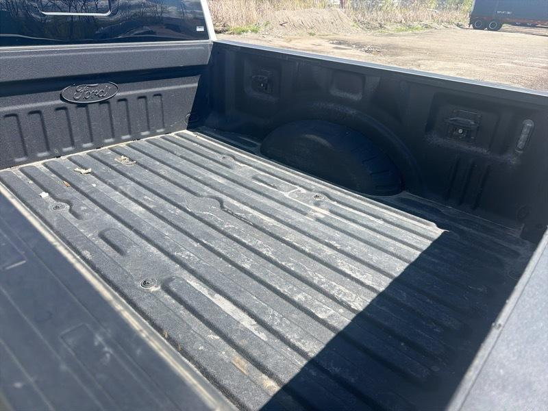 Ford F-250 SD Lariat Crew Cab 4WD 2023