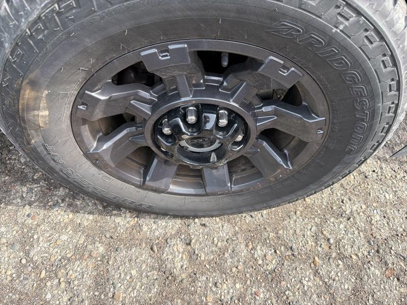 Ford F-250 SD XLT Crew Cab 4WD 2024