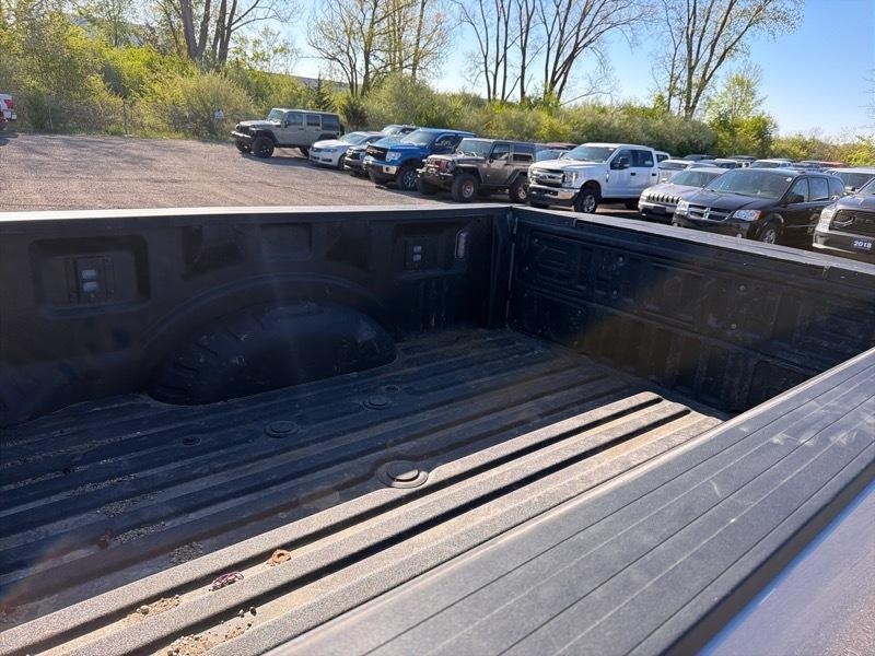 Ford F-350 SD Lariat Crew Cab Long Bed 4WD 2024