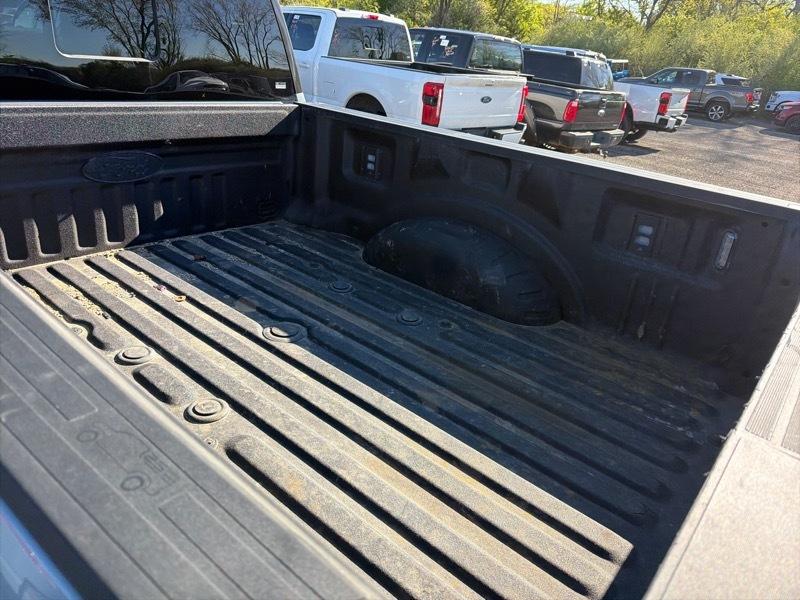 Ford F-350 SD Lariat Crew Cab Long Bed 4WD 2024