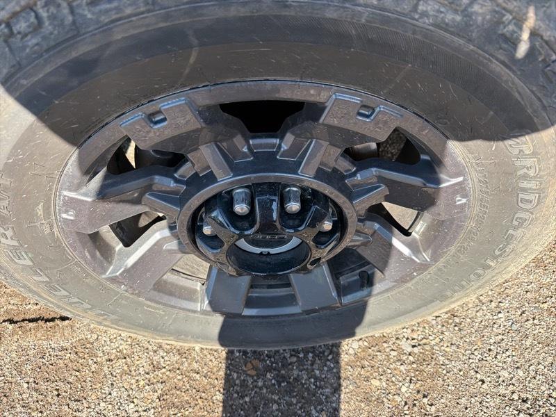 Ford F-350 SD Lariat Crew Cab Long Bed 4WD 2024