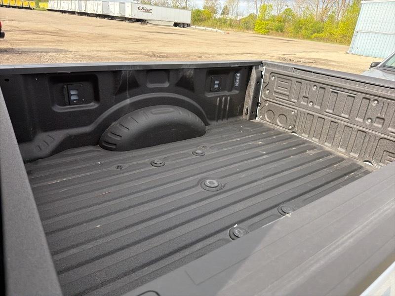 Ford F-250 SD Lariat Crew Cab 4WD 2025