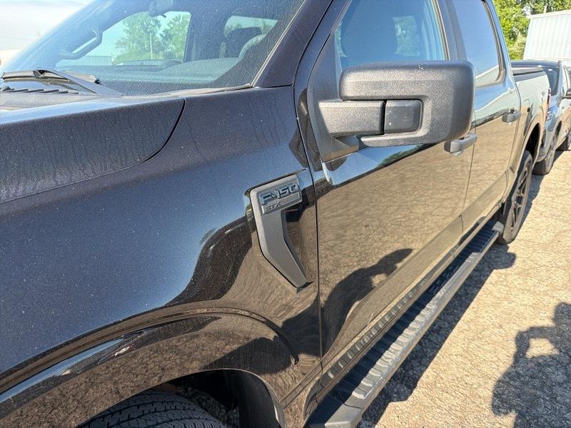 Ford F-150 STX SuperCrew 4WD 2024