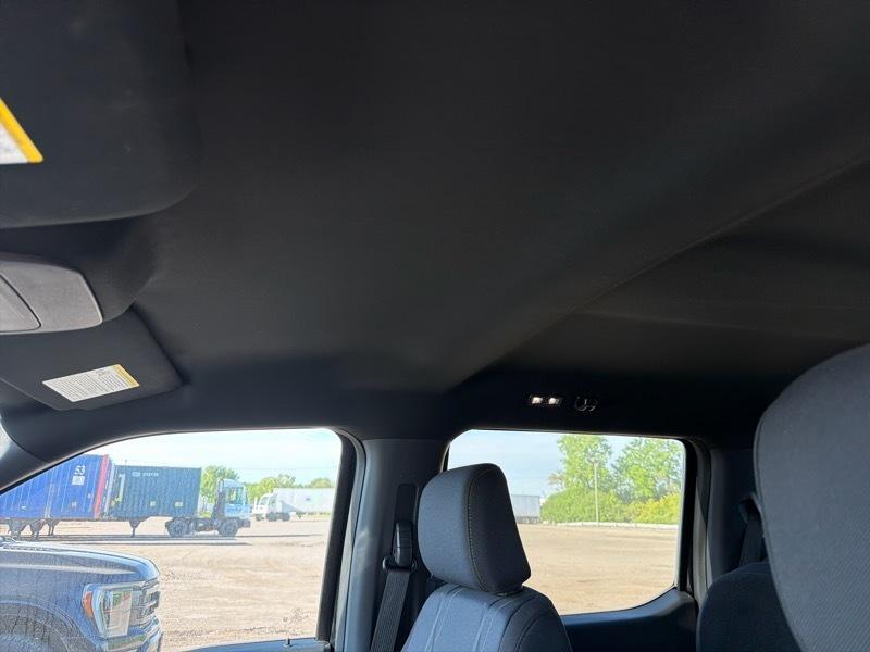Ford F-150 STX SuperCrew 4WD 2024