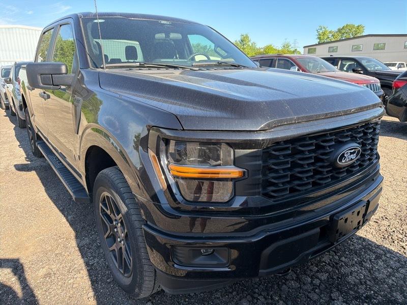 Ford F-150 STX SuperCrew 4WD 2024