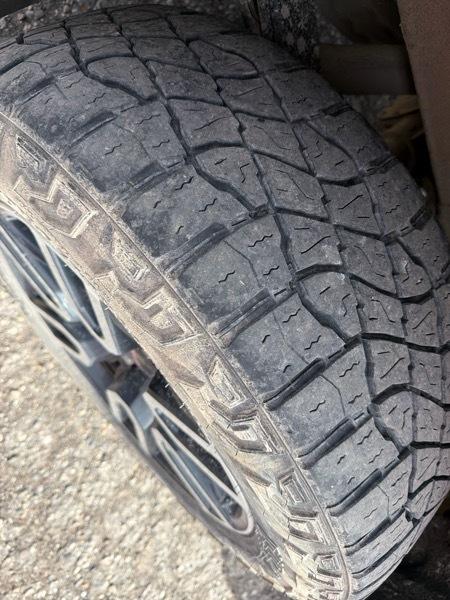 GMC Sierra 1500 AT4 Crew Cab 4WD 2024