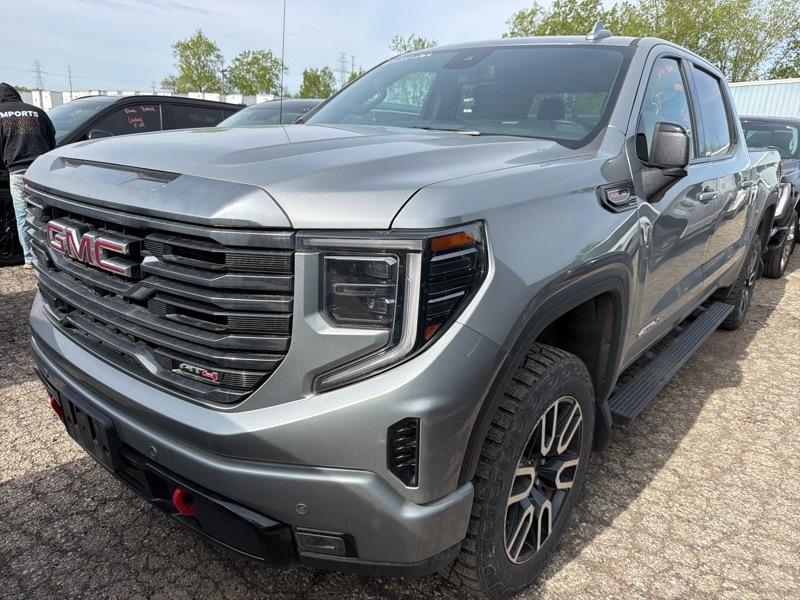 GMC Sierra 1500 AT4 Crew Cab 4WD 2023
