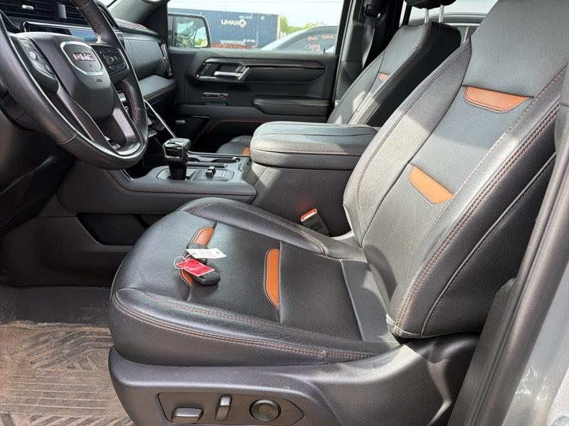 GMC Sierra 1500 AT4 Crew Cab 4WD 2023