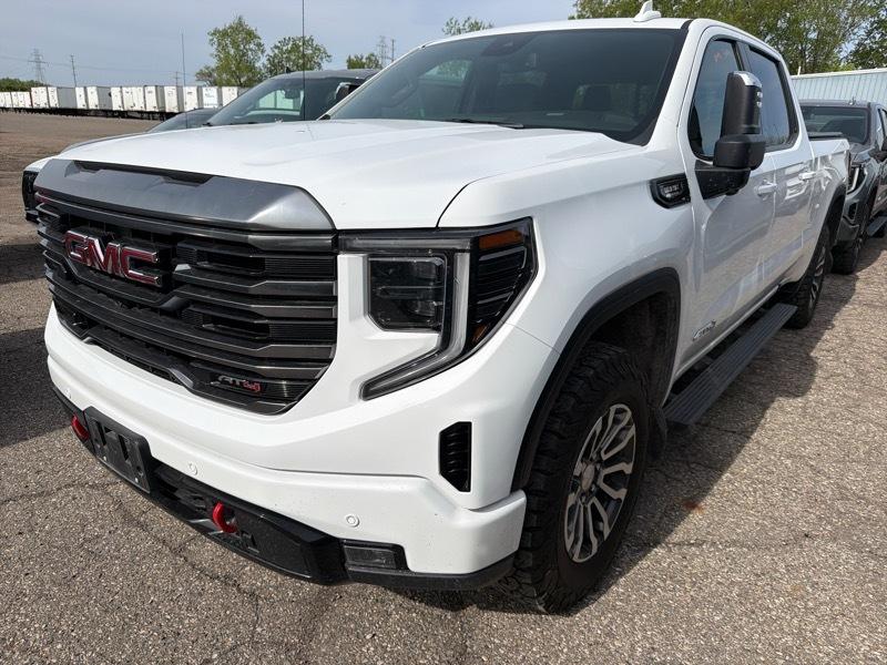 GMC Sierra 1500 AT4 Crew Cab 4WD 2023