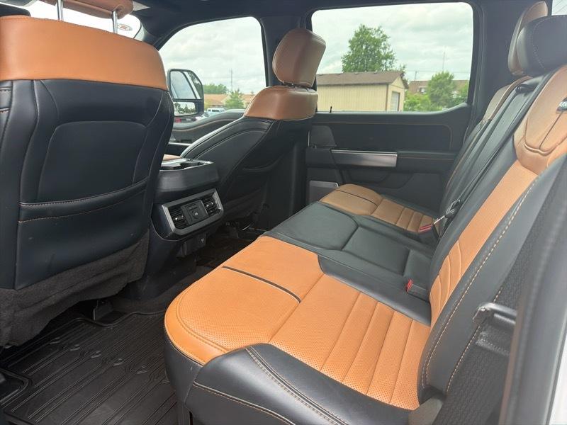 Ford F-250 SD Platinum Crew Cab 4WD 2023
