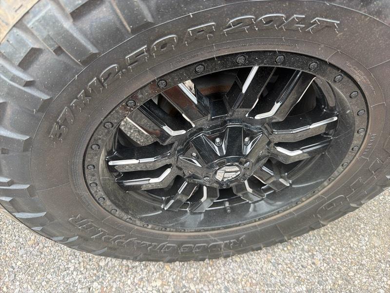 Ford F-250 SD Platinum Crew Cab 4WD 2023