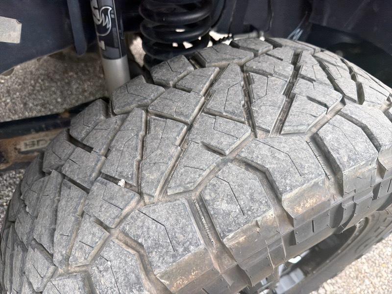 Ford F-250 SD Platinum Crew Cab 4WD 2023