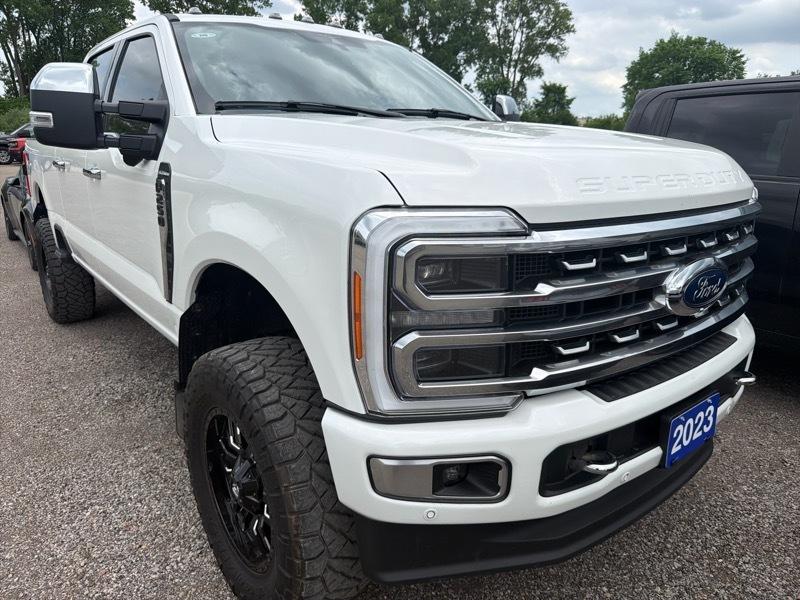 Ford F-250 SD Platinum Crew Cab 4WD 2023