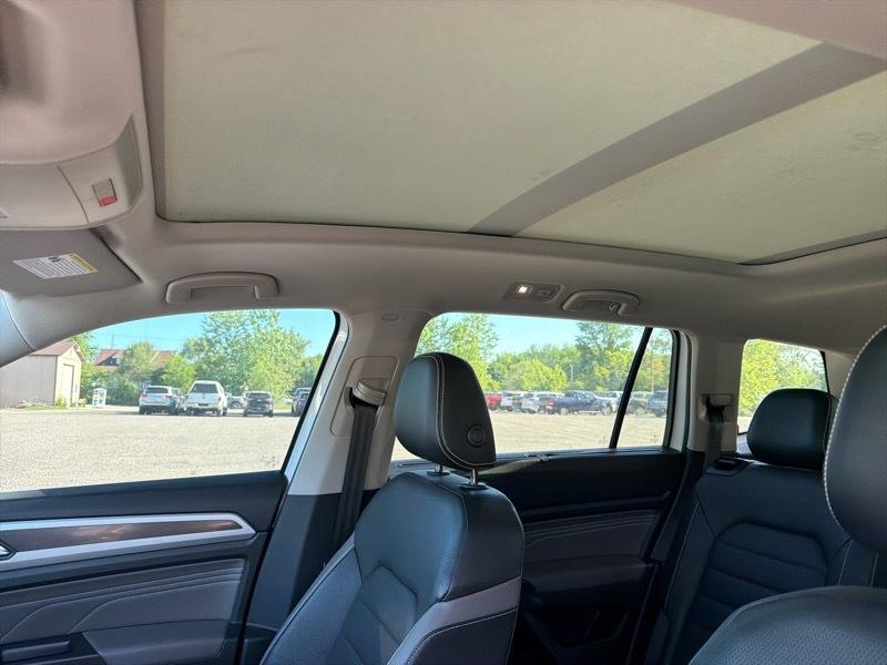 Volkswagen Atlas V6 SEL Premium R-Line 4MOTION 2023