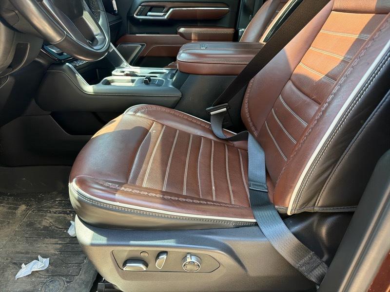 GMC Sierra 2500HD Denali Ultimate Crew Cab 4WD 2024