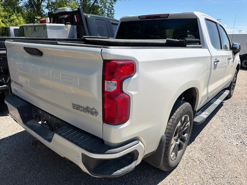 Chevrolet Silverado 1500 High Country Crew Cab 4WD 2022