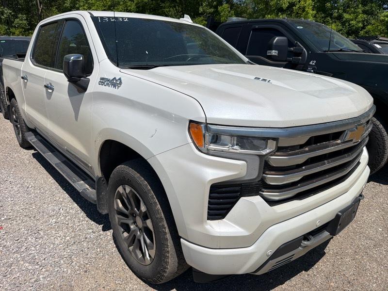 Chevrolet Silverado 1500 High Country Crew Cab 4WD 2022