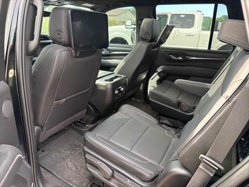 GMC Yukon Denali 4WD 2024