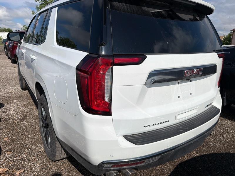 GMC Yukon AT4 4WD 2023
