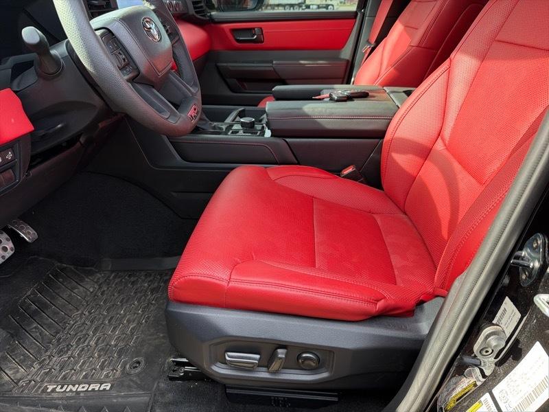 Toyota Tundra TRD PRO CrewMax 4WD Hybrid 2025