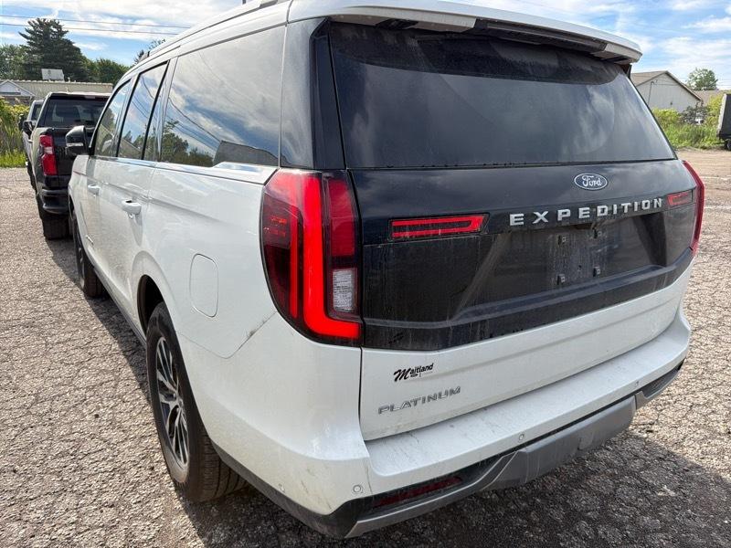 Ford Expedition Platinum 4WD 2025