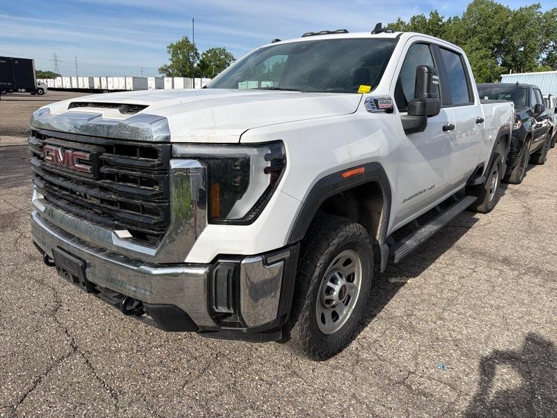 GMC Sierra 2500HD Pro Crew Cab 4WD SB 2025