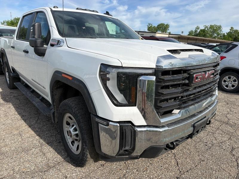 GMC Sierra 2500HD Pro Crew Cab 4WD SB 2025