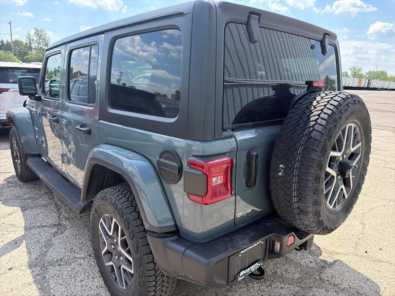 Jeep Wrangler Sahara 2024