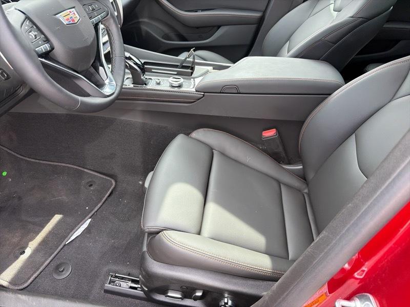 Cadillac CT5 Sport 2026