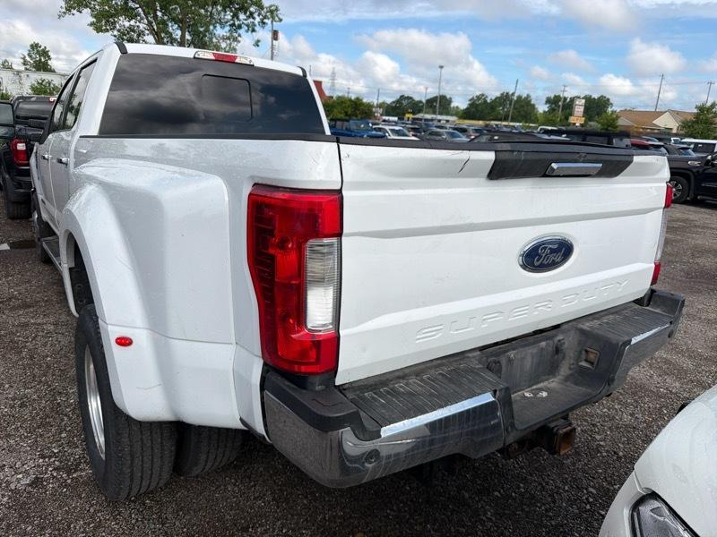 Ford F-350 SD XLT Crew Cab Long Bed DRW 4WD 2019